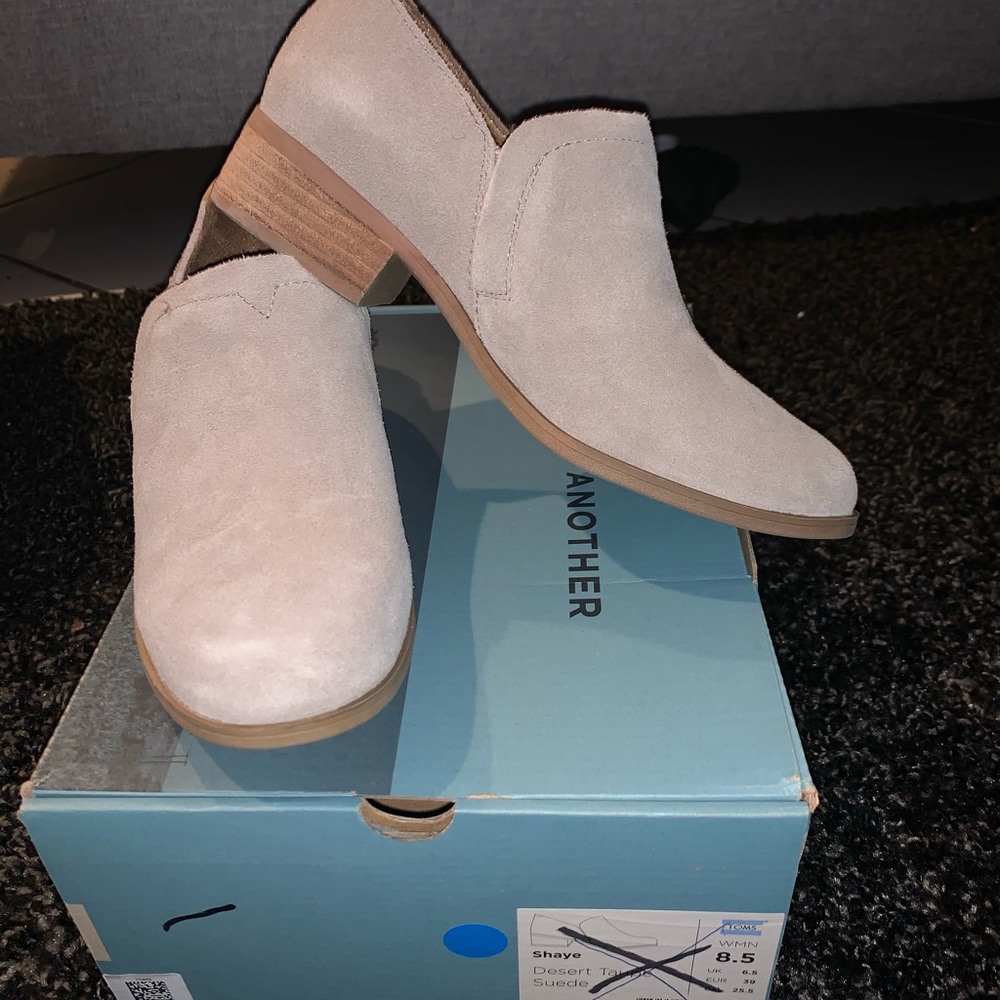 Toms
